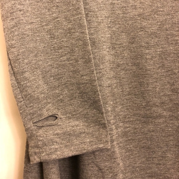 Gray Slouchy Long Sleeve Tunic Thumb Holes -Large - Picture 2 of 4